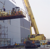 精密機器吊裝上樓